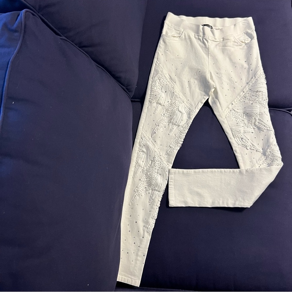 Chic White Embellished Women's Leggings